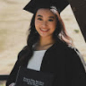 Meet your Posher, Quynline